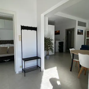 superbe-appartement-lumineux-super-bien-quip-avec-wifi.brusselshotelsbook.com/